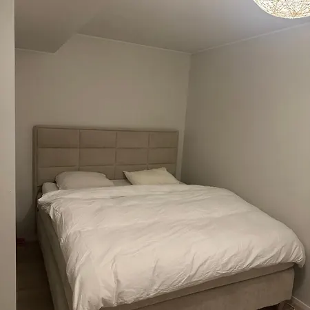 Apartment Stor Og Moderne Ved Rastolen Bybanestopp Bergen